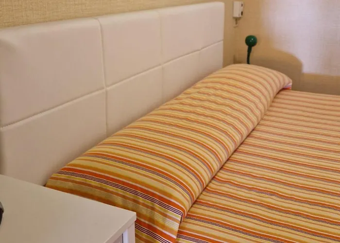 Se198 - Senigallia, Luminoso Bilocale Fronte Mare Al Piramidi Senigallia