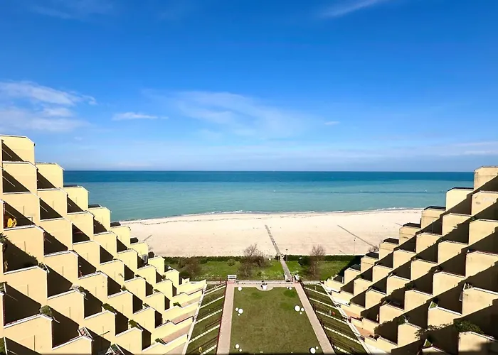 Se198 - Senigallia, Luminoso Bilocale Fronte Mare Al Piramidi Senigallia